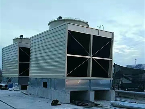 冷卻塔的分類、應用及性能特點(冷卻塔的分類與特點)